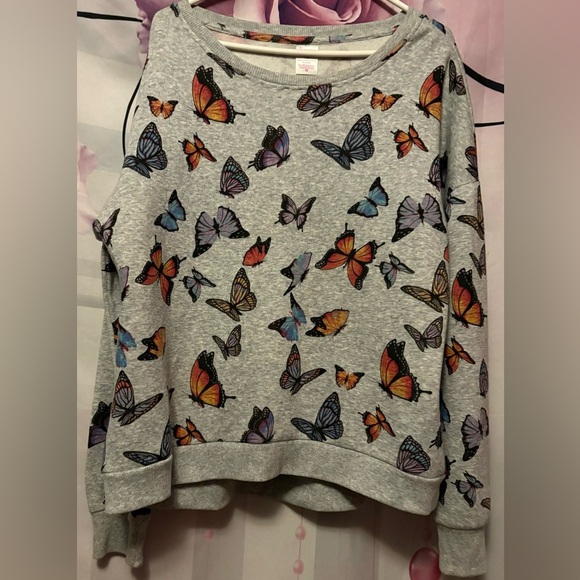 No Boundaries Tops - NO BOUNDARIES JUNIORS
PRINTED LONG SLEEVE
SWEATSHIRT 2XL